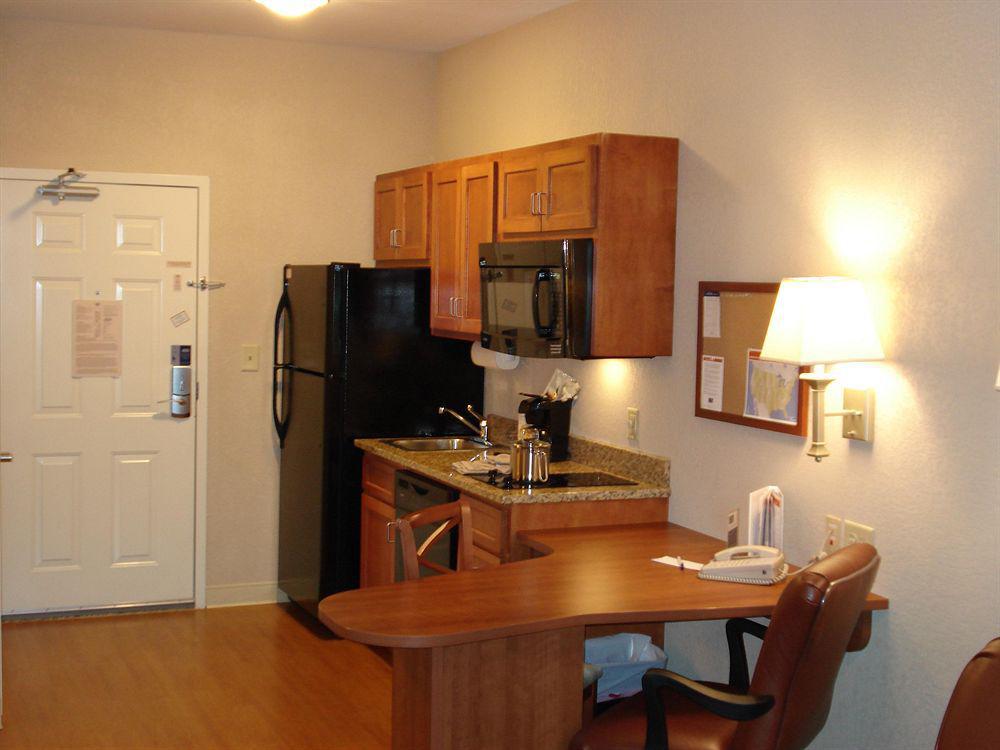Candlewood Suites Sumter By Ihg Δωμάτιο φωτογραφία